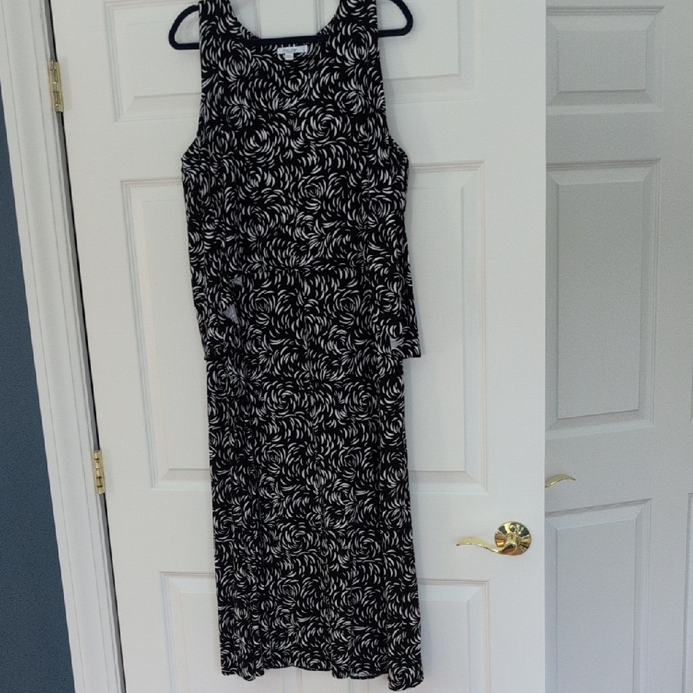 Chico's Black & White Swirl Print Sleeveless Maxi Dress